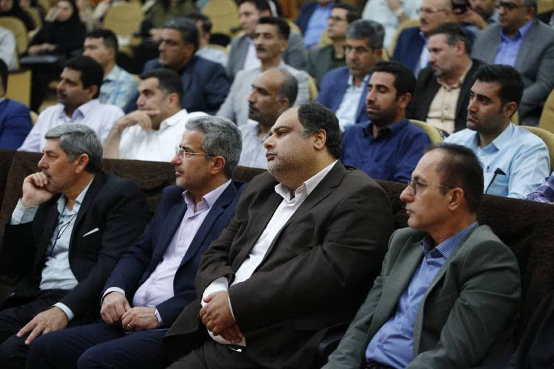  ی   